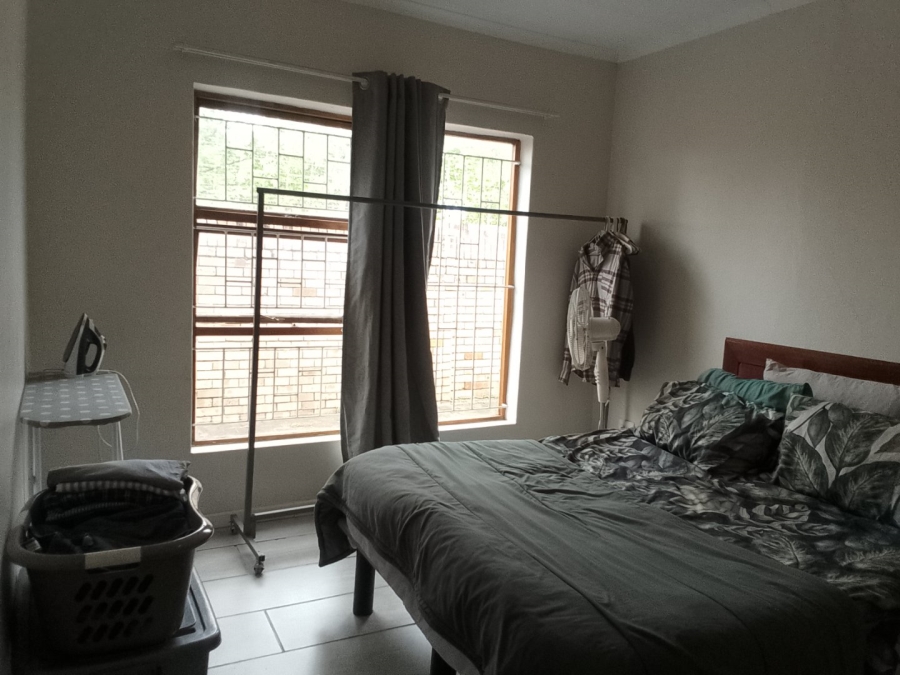 To Let 3 Bedroom Property for Rent in Loerie Park Western Cape